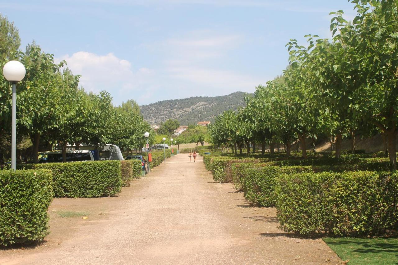 Montsant Park Camping & Bungalow Hotel Ulldemolins Exterior photo